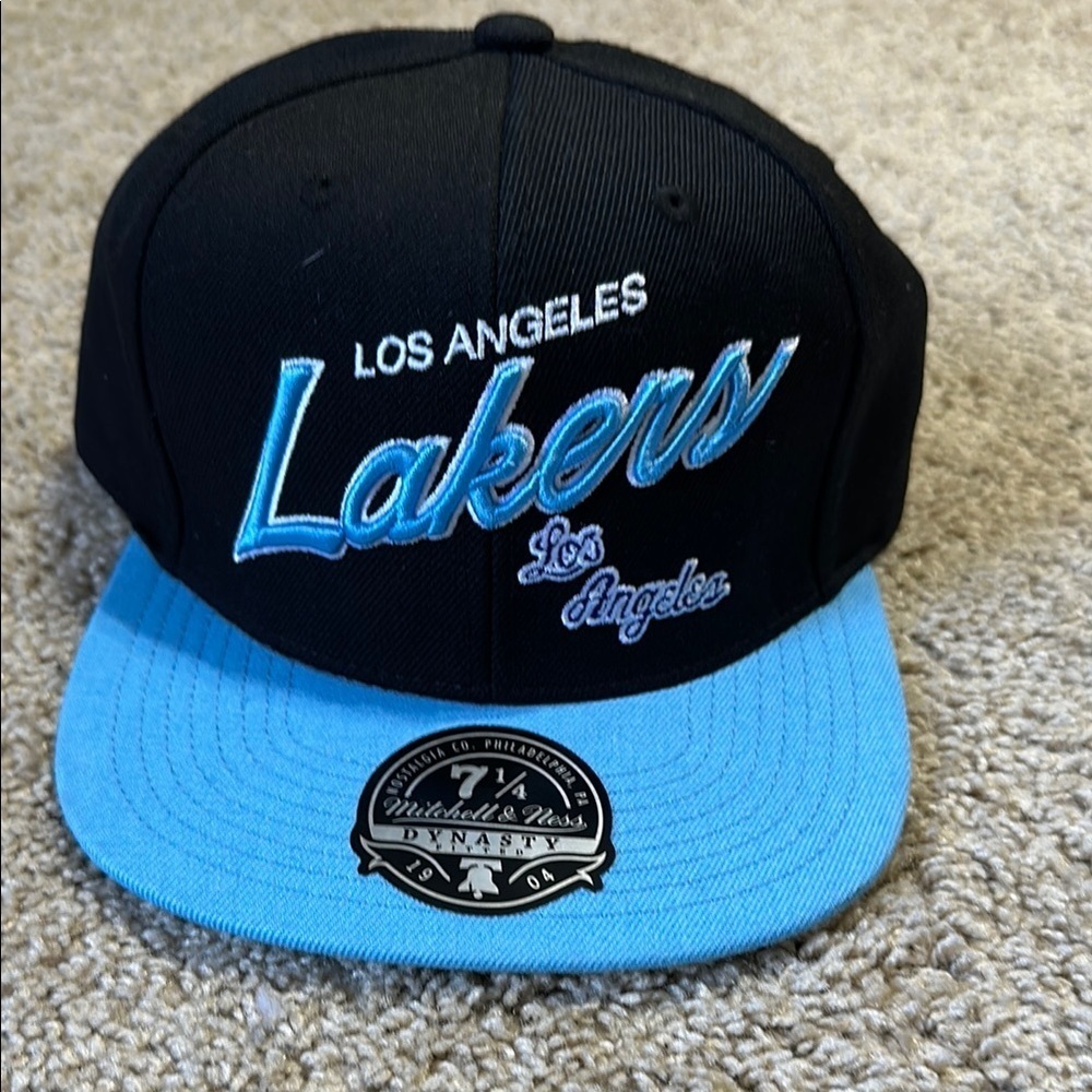 Los Angeles Lakers Mitchell & Ness Fitted Hat 7 1/4 New Black /Blue